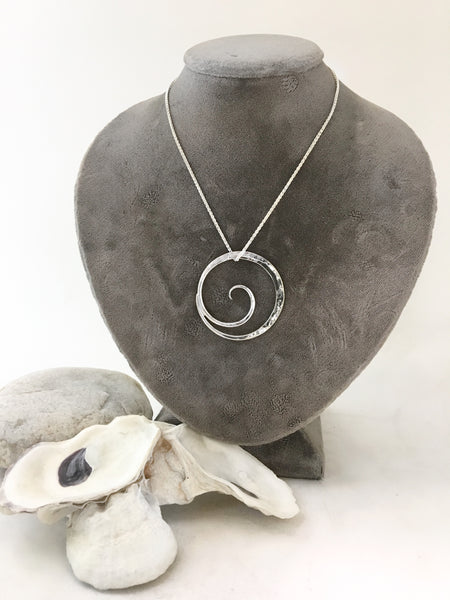 Statement Floating Wave