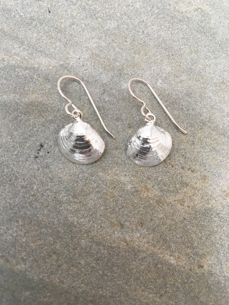 Tiny Clam Dangle Earrings