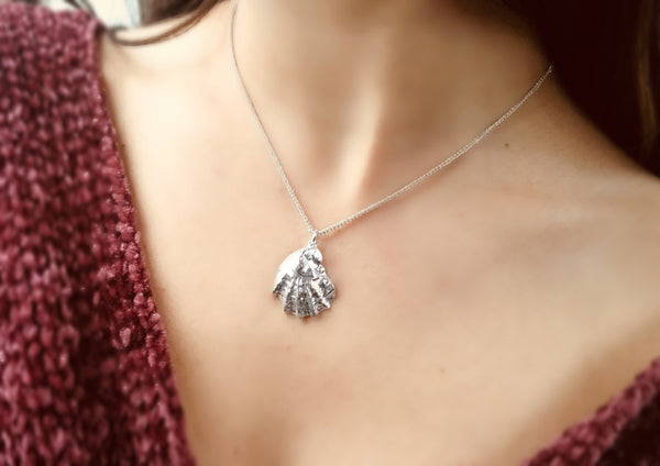 Classic Oyster Drop Pendant
